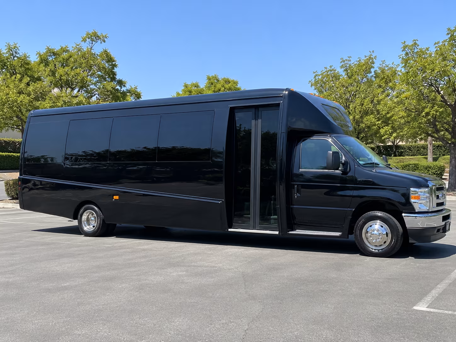 charter buses for large richardson high school prom groups