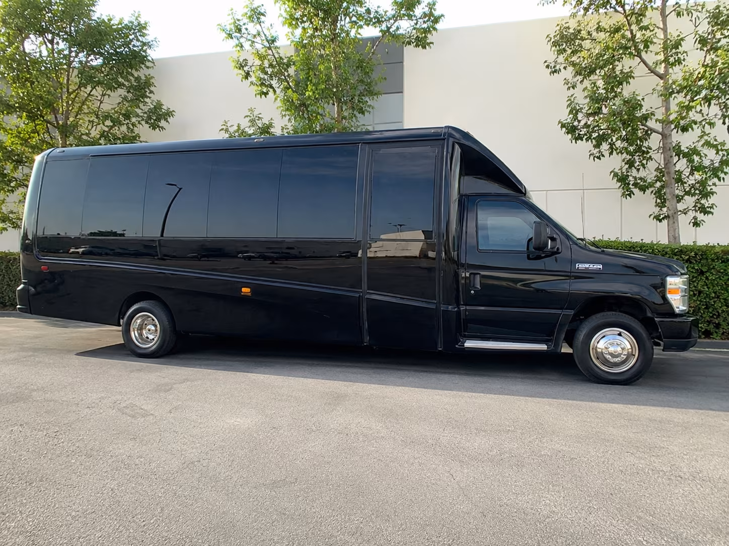 employee shuttle buses for richardson s tech and corporate campuses