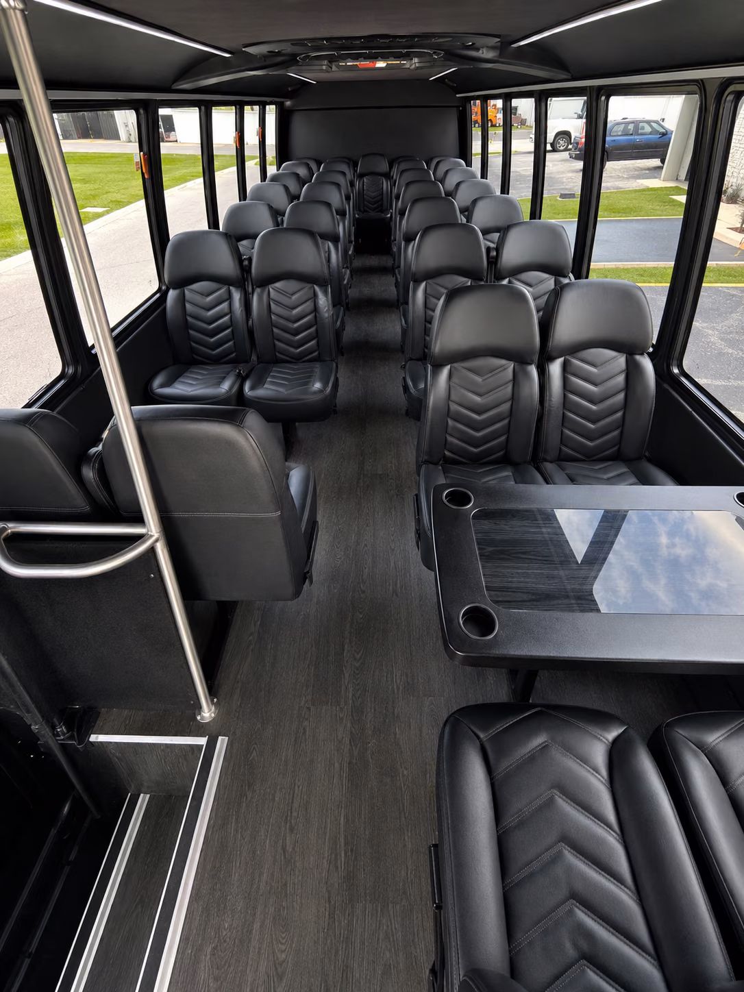 richardson 18 passenger minibus interior