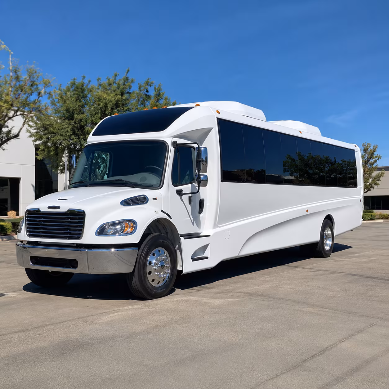 richardson 28 passenger minibus
