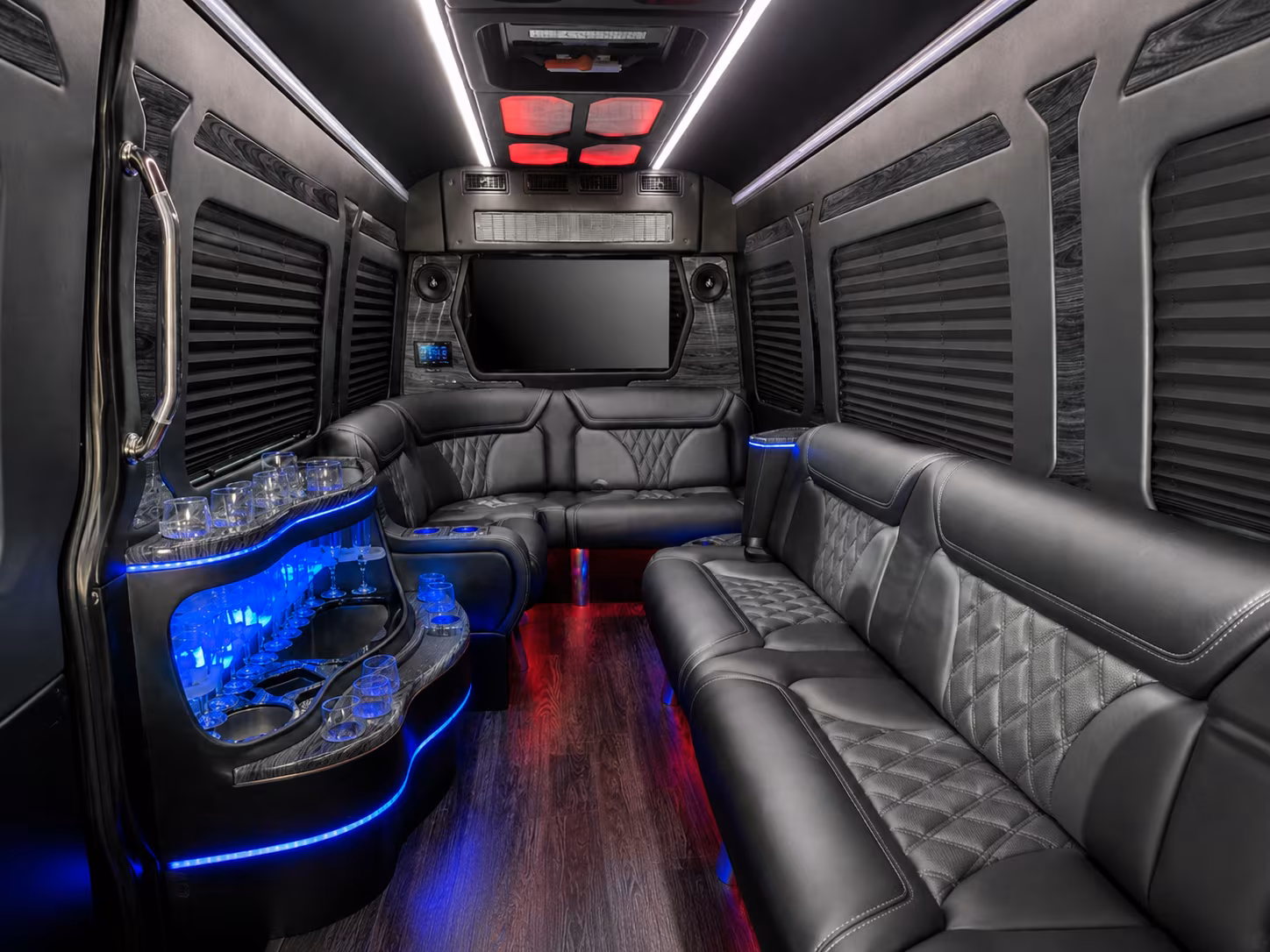 richardson 28 passenger party bus