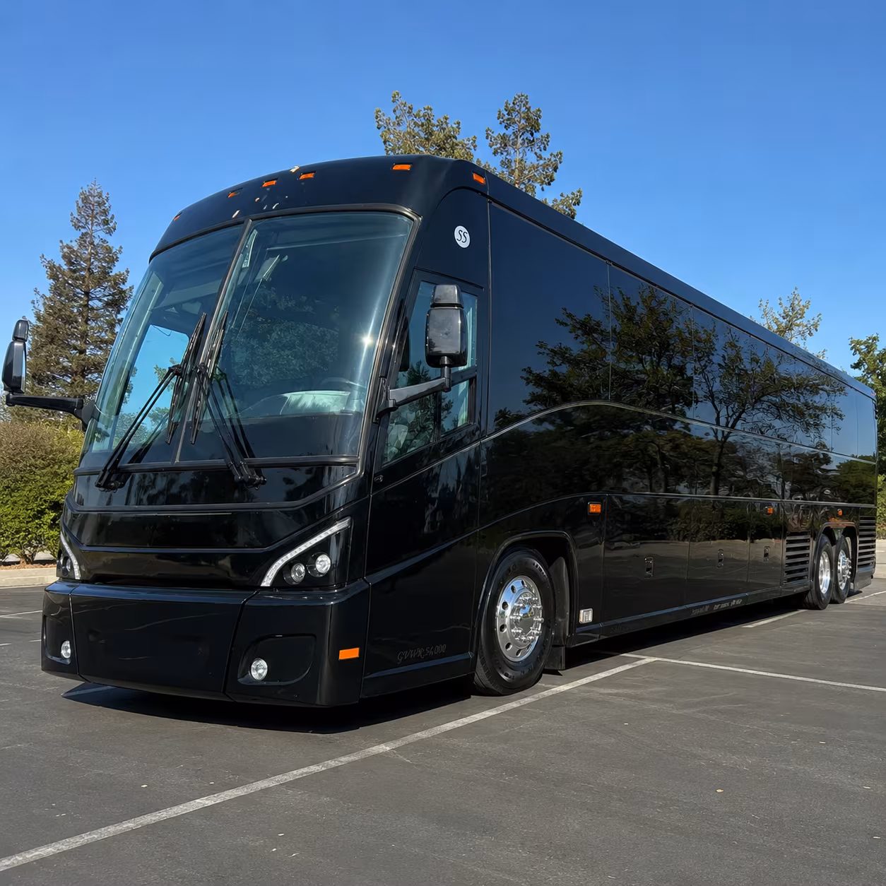 warehouse and distribution center group shuttles near richardson